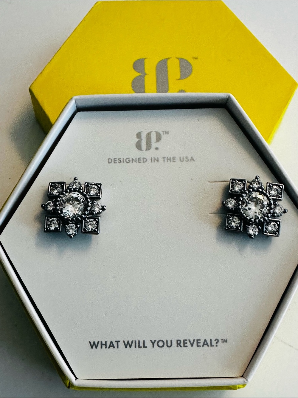 NIB Bomb Party “The Fiona Earrings” ER62865
